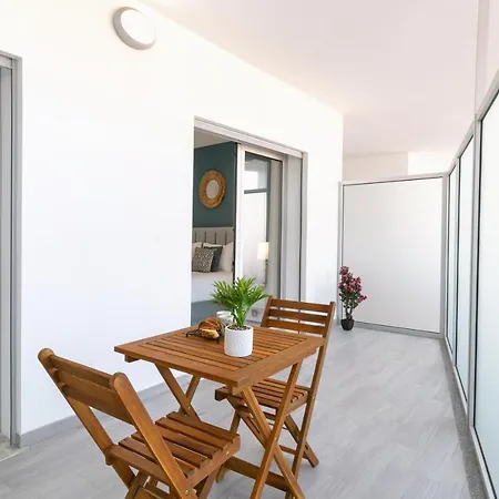 Perola Da * נאזרה